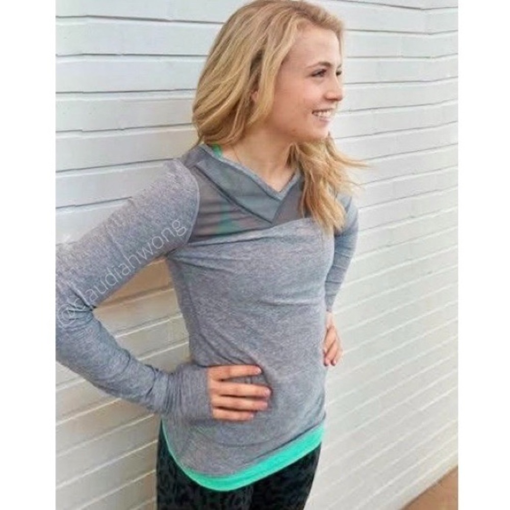 LULULEMON Just Breathe Mesh V Neck Long Sleeve in Heathered Slate Grey